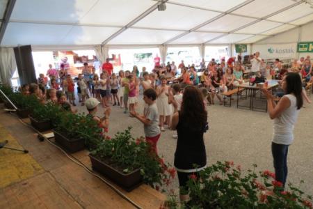 KNOBLEHARJEVO 2012- Otroški živ žav 13